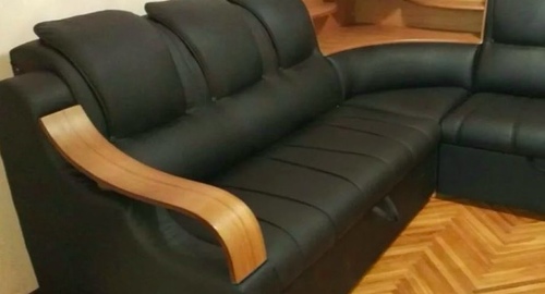 Перетяжка кожаного дивана. Ликино-Дулево
